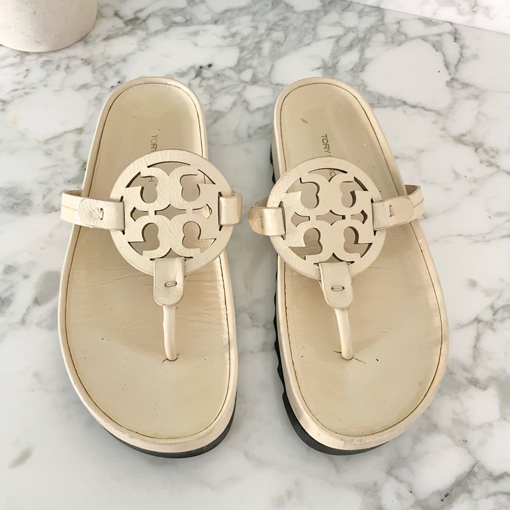 Tory Burch Miller Cloud Lug Sandals Size 8 Cream - Picture 6 of 11